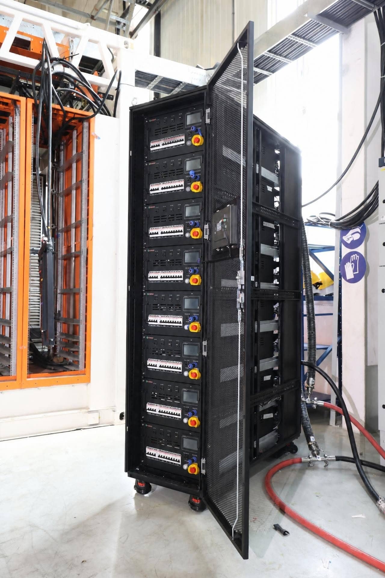 From Air to Liquid: How Heatload is Adapting Data Centre Testing for the AI Era 6 heatload lbr 240 liquid cooled load bank